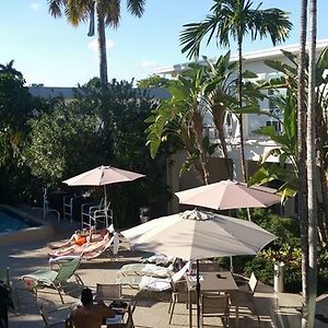 Grand Palm Plaza